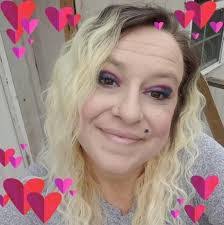 Melissa Boggess's Instagram, Twitter & Facebook