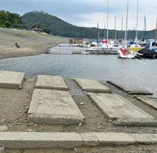 River eder/lake edersee in the north of hesse, germany. Edersee Hessisches Atlantis Lockt Neugierige An Welt