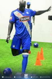 Los eléctricos (gli elettrici), el ballet azul (il balletto blu), el bombillo (la lampadina), el equipo millonario (la squadra milionaria). C S Emelec 2017 Adidas Home And Away Kits 17 18 Kits Football Shirt Blog