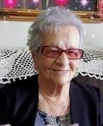 Linda Roldan's Instagram, Twitter & Facebook