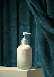 Biossance Squalane Marine Algae Eye Cream Reddit Pin De Ali M Leyva En Bottle En 2020 Lavanda Illustration Maquillaje