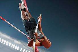 Warner's 10.12 helped him to the top spot in the event after day. Damian Warner Wins Bronze In Decathlon At Worlds Thoroldnews Com