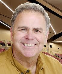 Tracey Mello's Instagram, Twitter & Facebook