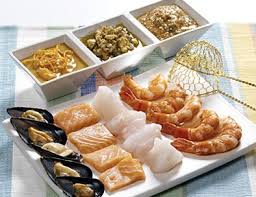 Fondue Bacchus Au Poisson Et Aux Fruits De Mer Fondue De Poisson Alimentation Cuisine Poisson