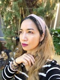 How To Conceal Dark Undereye Circles