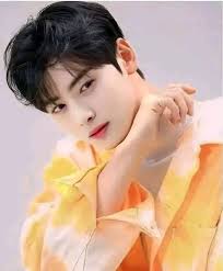 Should Cha EunWoo get a neck tattoo?