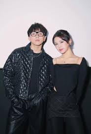 Han sara thử sức với bộ phim thần tượng tuổi 300 cùng với một số thành viên nhóm nhạc uni5: Han Sara Ráº¡ng Rá»¡ Má»«ng Sinh Nháº­t Tuá»•i 20 Ben Tung Maru Va Hang TrÄƒm Fan Nháº¡c Viá»‡t Viá»‡t Giáº£i Tri