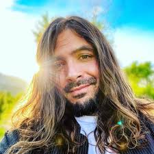 Aaron De Azevedo: albums, songs, concerts