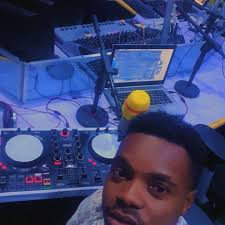 DJ SETHO (@campus_dj_setho) • Instagram photos and videos