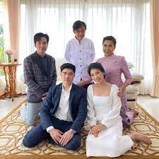 การเมือง ดารณีนุช โพธิปิติ (ท๊อป) ปวันรัตน์ นาคสุริยะ (เหมี่ยว) จริงๆ ไม่อยากมาโพสท์ที่ห้องเฉลิมไทย เพราะมันคล้ายๆ จะเป็น. Ia Pvnojmj5i7m