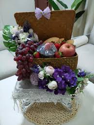 Gubahan buah buahan to download gubahan buah buahan just right click and save image as. Gubahan Buah Buahan Food Drinks Local Eats On Carousell