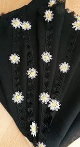 33 Gosterisli Siyah Ve Beyaz Igne Oyasi Modeli Baby Knitting Patterns Siyah Ve Beyaz Boncuklu Tig