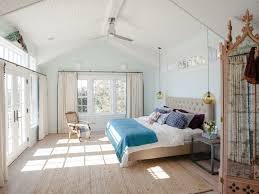Auch ganz minimalistisch können schlafzimmer mit dachschräge erscheinen. Schlafzimmer Mit Dachschrage Schone Gestaltungsideen