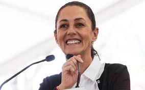 La jefa de gobierno, claudia sheinbaum, informó que pidió a la fiscalía general de justicia de la ciudad de méxico y a la comisión de derechos humanos local abran una investigación, se identifique y se castigue a los policías responsables de agredir a una joven durante las protestas en la embajada de estados unidos y la representación del gobienro de jalisco. Video Gracias A Facebook Sheinbaum Se Reencuentra Con Un Antiguo Amor El Sol De Mexico Noticias Deportes Gossip Columnas
