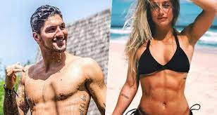The brazilian had finished second in the two previous world surf league events, but at the narrabeen classic in sydney he. Gabriel Medina Apos Casamento Com Priscilla Alcantara Revelado Tem Real Relacao Exposta Com Famosa Tv Foco