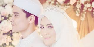 Demi henny, zikri yang terkenal lewat serial dear nathan mantap memutuskan menikah muda. Wji7dpd0gklokm