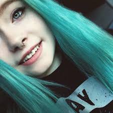 55 Beeindruckende Smiley Piercing Ideen Ein Trendiger Piercing Um Ihr Lacheln Zu Vervollstandigen Tattoo Rengarenk Sac Septum Piercing