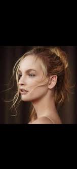 What's my F.O.T.L up to today? Share your picture. I'm doing what I love,  and loving what I do. 💋💨💨💨💨