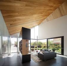 Mid Century Modern Residence With A Perforated Brick Wall Digsdigs Modern Interior Design Interior Melbourne House