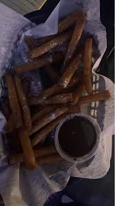 Finally Friday shows are underway! Kidd @ Woody's Chunk & Erica @ Patsy's  Brandon & Papi @ Joe's Westfield **The voices at Joe's tonight are outta  this world, only matched by the