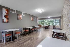 Tucked inside the heart of charlotte, north carolina, we're minutes to uptown charlotte and just 3 miles from charlotte douglas international airport. Hotel Quality Inn Airport Near Uptown Charlotte Area Charlotte Nc Hotelopia