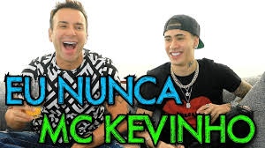 Confira grátis o perfil completo de mc kevinho com 2 cds promocionais, muitas músicas para baixar e ouvir, agenda de shows completa, fotos de instagram, video e depois o grande 'estouro nacional', o hit tumbalatum, que alcançou mais de 100 milhões de acessos em menos de 2 mêses, mc kevinho. Kevinho Revela Que Ira Fazer Plastica No Nariz Eu Acho Muito Grande Metropolitana Fm