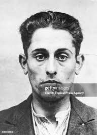 Ebony Louis's Instagram, Twitter & Facebook