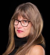 Mary Dezember's Instagram, Twitter & Facebook