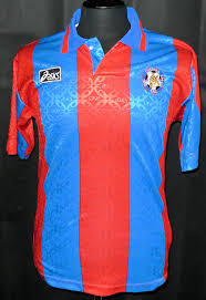 29 magg., alle 12:20 cest. Cosenza Calcio 1914 Home Maglia Di Calcio 1991 1992