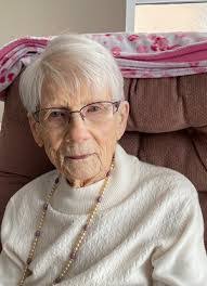 Tanya Kyle's Instagram, Twitter & Facebook