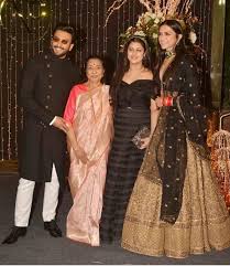 When Deepika Padukone And Ranveer Singh Met The Legendary Asha Bhosle It Was A Sight To Behold Hungryboo Indian Wedding Fashion Indian Designer Outfits Indian Celebrities