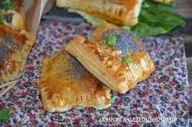 Chaussons A La Bolognaise Le Sucre Sale D Oum Souhaib Recette Pate Feuillete Recette Entree Facile Alimentation