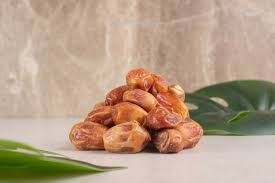 119, kalori buah papaya leave a comment. Kurma Segar Atau Kurma Kering Mana Lebih Menyehatkan Halaman All Kompas Com