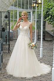 Hier findest du dein brautkleid von blush by hayley paige. Brautkleid In Blush Farbton In Berlin Anprobieren