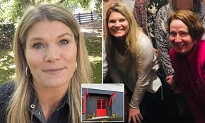 Deanne Mathews's Instagram, Twitter & Facebook