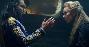 Reluctantly, alina and mal made their way down the narrow spiral staircase at the end of the gallery. 0tnle5zhto5bxm