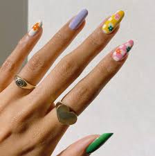 Die wichtigsten tipps zum anbringen und entfernen. Katherine Plumb On Instagram Overglowedit Turned My Prints Into Nail Art I Love Seeing My Work Recreated Like Minimalist Nails Dream Nails Swag Nails
