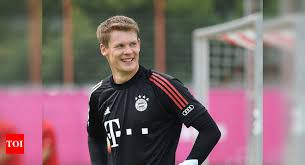 Он играет на позиции вратарь. Alexander Nubel Will Take Time To Replace Manuel Neuer As First Choice Keeper Oliver Kahn Football News Times Of India