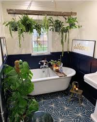 Apartment Therapy On Instagram Pinch Me Is This Bathroom A Dream Image Comedowntothewoods Plantas En El Bano Ideas De Decoracion De Bano Bano Bohemio