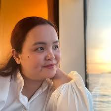 Carla Barbara's Instagram, Twitter & Facebook