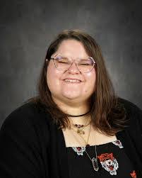 Emily Amen's Instagram, Twitter & Facebook