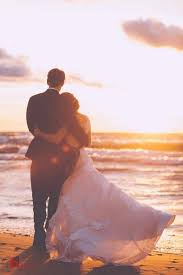 20 Stunning Romantic Sunset Wedding Photo Ideas Beach Wedding Photography Sunset Wedding Photos Sunset Wedding