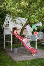 Spielhaus Fur Den Garten Selber Bauen Diy Anleitung Diy Garten Zenideen Kinder Spielhaus Garten Spielhaus Garten Spielhaus