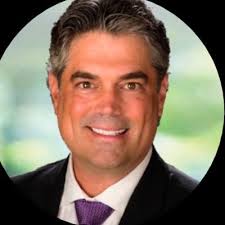 The odds of my winning the Republican nomination just went up.  @DarrenBaileyIL selecting aaron delmar as lieutenant governor, a corrupt  escort service owner. Helps illuminate the grift of these Uniparty  establishment figures