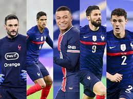 Après l'euro, l'équipe de france est affaiblie par la retraite de joueurs clés. Euro 2021 Qui Sont Les Femmes Des Footballeurs De L Equipe De France Photos Femme Actuelle Le Mag