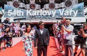 Je to jeden z nejstarších filmových festivalů na světě a stal se nejprestižnějším filmovým festivalem ve. Glosa Umelcum Vadi Zbrojovka Jako Sponzor Ze By Se Na Festival Slozili Idnes Cz