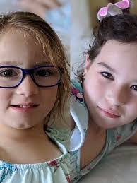 Karen Ettinger's Instagram, Twitter & Facebook