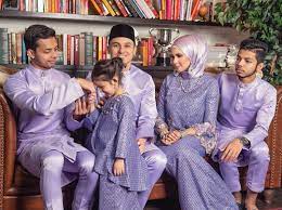 180,489 likes · 269 talking about this. Aaisyah Dhia Rana Di Instagram Ammareffendy Bila Nk Start Bagi Duit Qaya Kat Aaisyah Ni Aidilfitri2019 Zsrcwfamily Syawal Rcwfamily Rcw Zsrcw Che