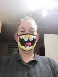 Alleen vliegtuigpassagiers, mensen die in quarantaine gaan en ongevaccineerde bezoekers of medewerkers in de zorg moeten nog een. Dit Zijn De Meest Bijzondere Mondkapjes Uit De Regio Humor In Een Lastige Tijd Nijmegen Gelderlander Nl