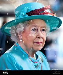 Queen elizabeth reading station hi-res stock photography and images
